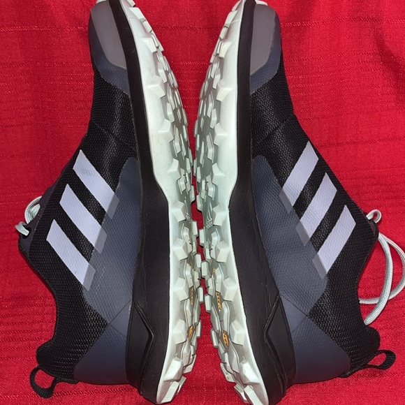 Women’s Size 8 ADIDAS TERREX 260 SHOES - Picture 5 of 8